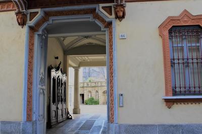 Palazzo della Torre Elegant Apartment in Como