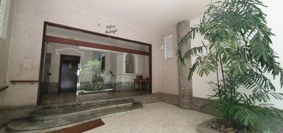 Lindo apartamento na rua do Shopping da Gávea com vaga