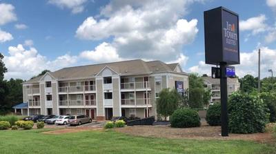 Intown Suites Extended Stay Select Charlotte NC - University