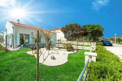Vila Casa Nova near Queen Beach- by TA Leut Agency