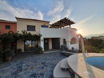 Villa Azure Sea, Istron