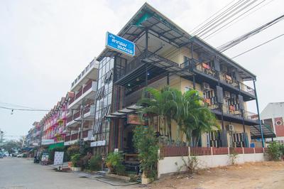 Baan Taklom Chomtalay