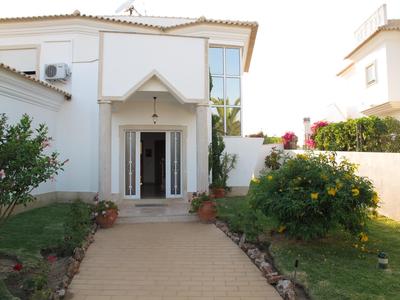 Casa do Mar by Laranjal Rentals