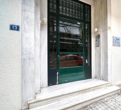 Stylish, Sunny New 2 Bedroom, Prime Central Athens