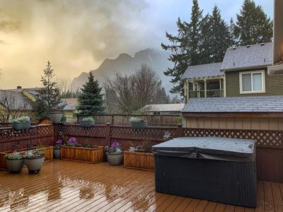 North Bend Downtown Cottage