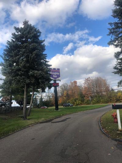 Knights Inn Farmington Hills