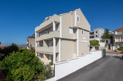 Apartment Villa Franko Maris