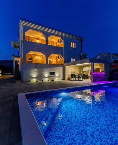 VILLA LaMARIN