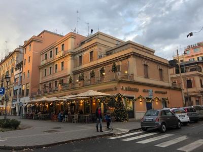 San Pietro apart