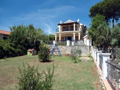 Holiday House Klarin with Sea View