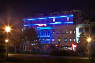 HOTEL CENTRUM with free parking