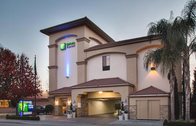 Holiday Inn Express Redwood City Central by IHG