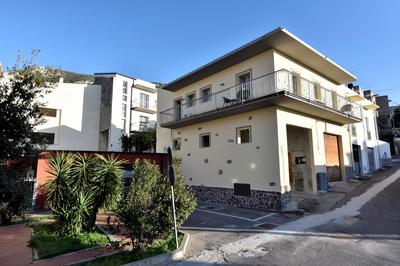 INAH Rooms