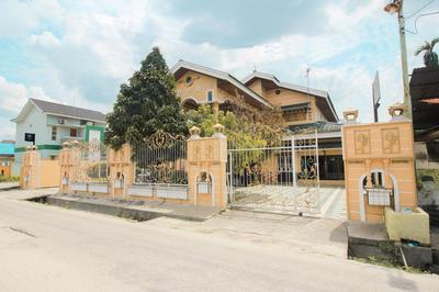 OYO Life 2553 Kost Daya