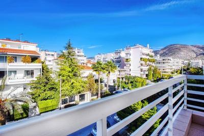 Bright apartment in Glyfada close to the sea
