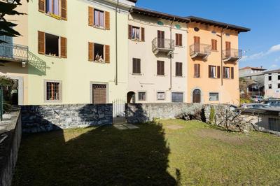 Family Lake Apartment by Rent All Como