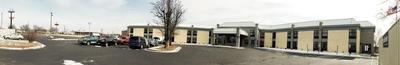 Days Inn & Suites by Wyndham Merrillville
