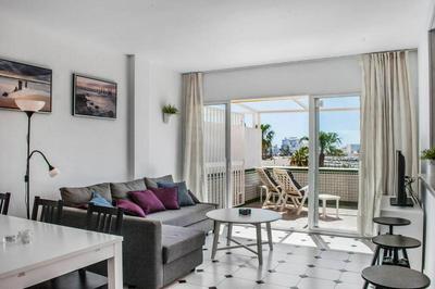 Beachfront in Benalmadena by Costarentals - Ref 70