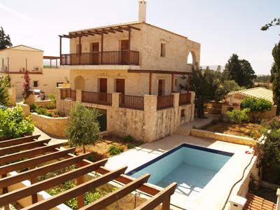 Douliana Villas