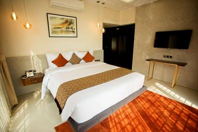 Jatra Flagship Dhaka Lake View