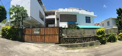 Corinne Villa 300m from the beach