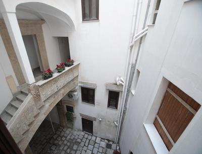 Amalfitani House