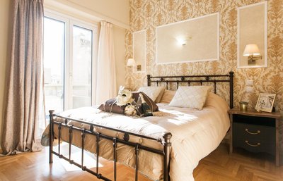 A Modern Antique Central 3 Bedroom Simple Apartment near to Acropolis