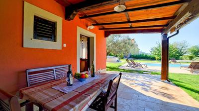 Apartment Villa Mare2 with pool, sea view and hydromassage