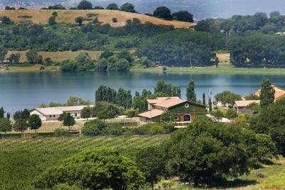 Agriturismo Potrero Grande sul Lago di Martignano con spiaggia