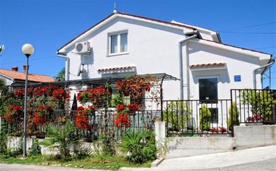 Holiday Home Nevena by Rent Istria