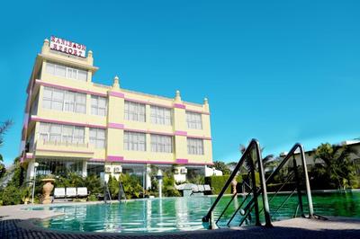 Hotel Rani Bagh Resort