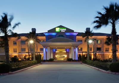 Holiday Inn Express Pearland by IHG
