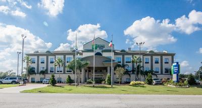 Holiday Inn Express Houston-Alvin by IHG