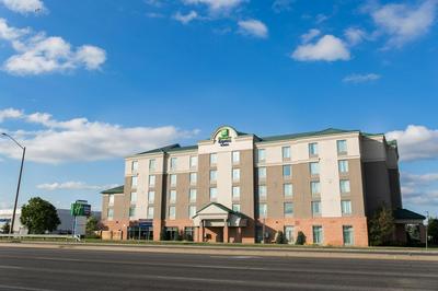 Holiday Inn Express Brampton by IHG