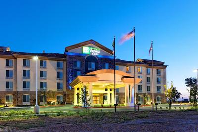 Holiday Inn Express Fresno Northwest - Herndon by IHG