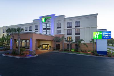Holiday Inn Express Hotel & Suites Jacksonville Airport by IHG