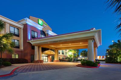 Holiday Inn Express & Suites Wharton by IHG