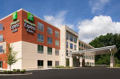 Holiday Inn Express & Suites - North Brunswick by IHG