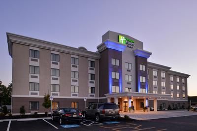 Holiday Inn Express and Suites West Ocean City by IHG