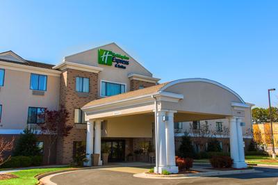 Holiday Inn Express Hotel & Suites Kinston by IHG