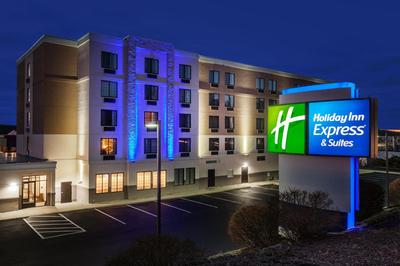 Holiday Inn Express Hotel & Suites Providence-Woonsocket by IHG