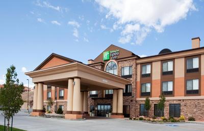 Holiday Inn Express & Suites Richfield by IHG
