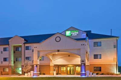 Holiday Inn Express Hotel & Suites Lincoln South by IHG