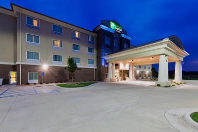 Holiday Inn Express Hotel & Suites Salina by IHG