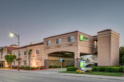 Holiday Inn Express & Suites Santa Clara by IHG