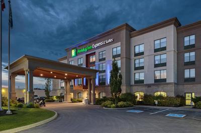Holiday Inn Express & Suites - Belleville by IHG