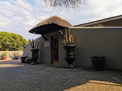 Aerotropolis Guest Lodge main