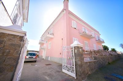 Casa Romano, centro di Forio, Ischia