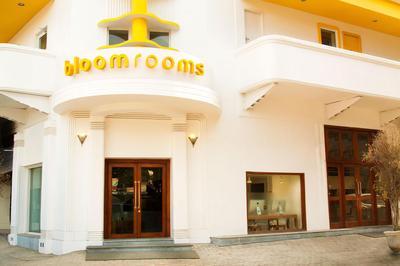 Bloomrooms @ New Delhi Railway Station