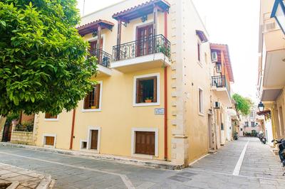 Mat Old Town Apartments A
